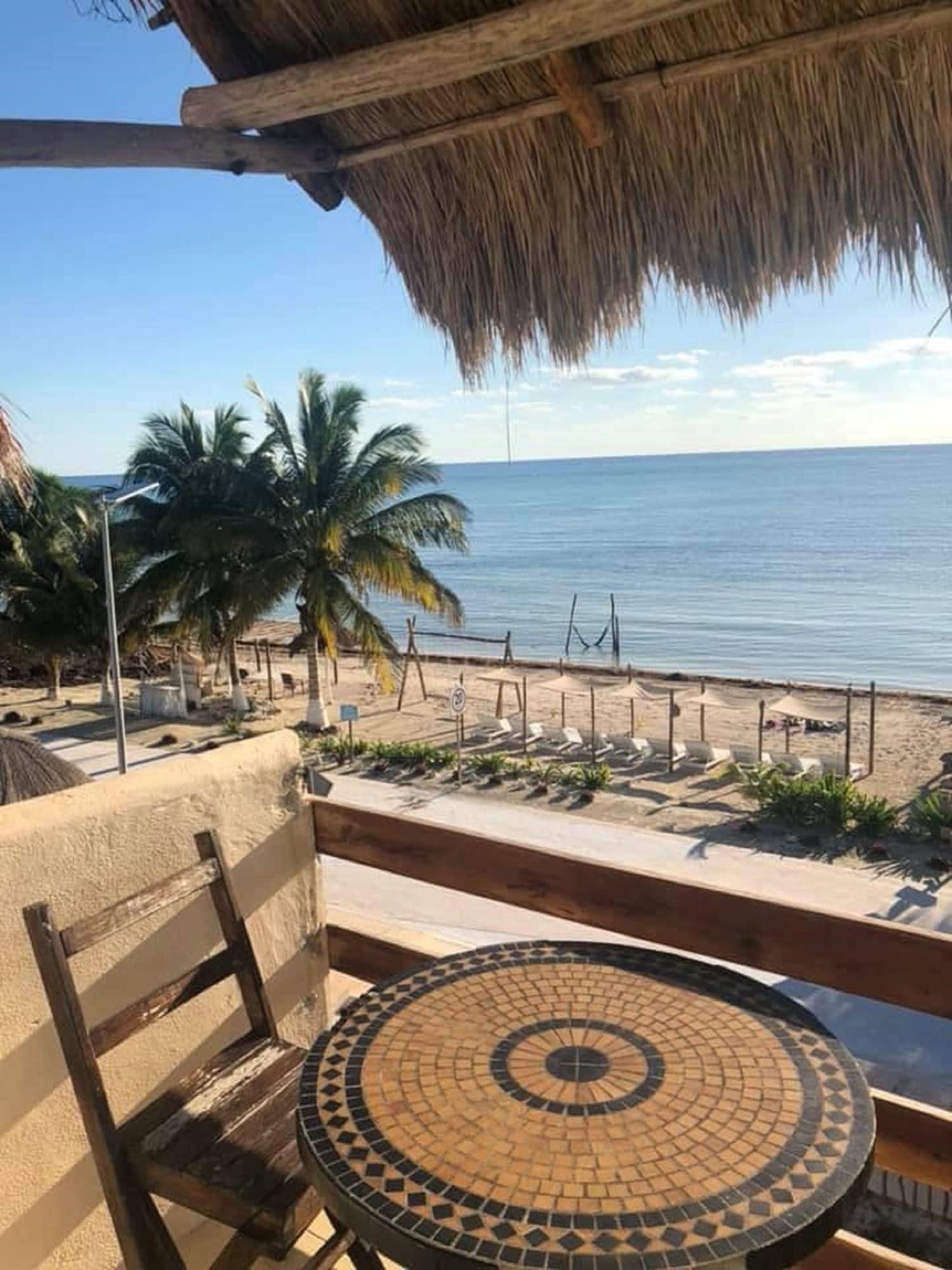 Hotel Arenas Mahahual Exteriér fotografie